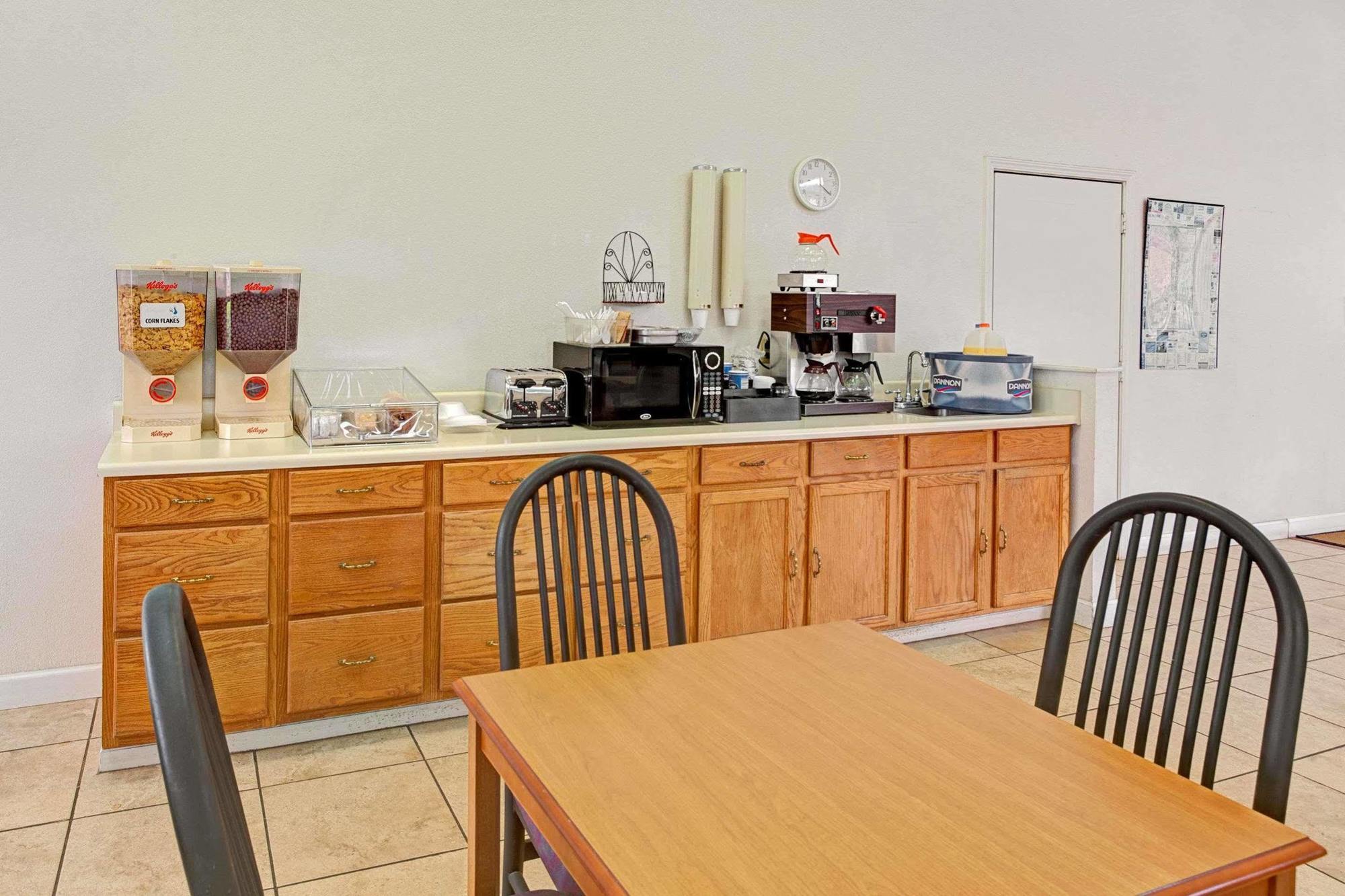 Knights Inn Cartersville Luaran gambar